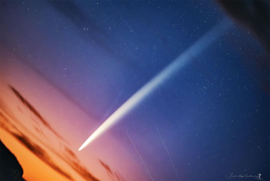 The Long Tails of Comet Tsuchinshan ATLAS The Long Tails of Comet Tsuchinshan ATLAS