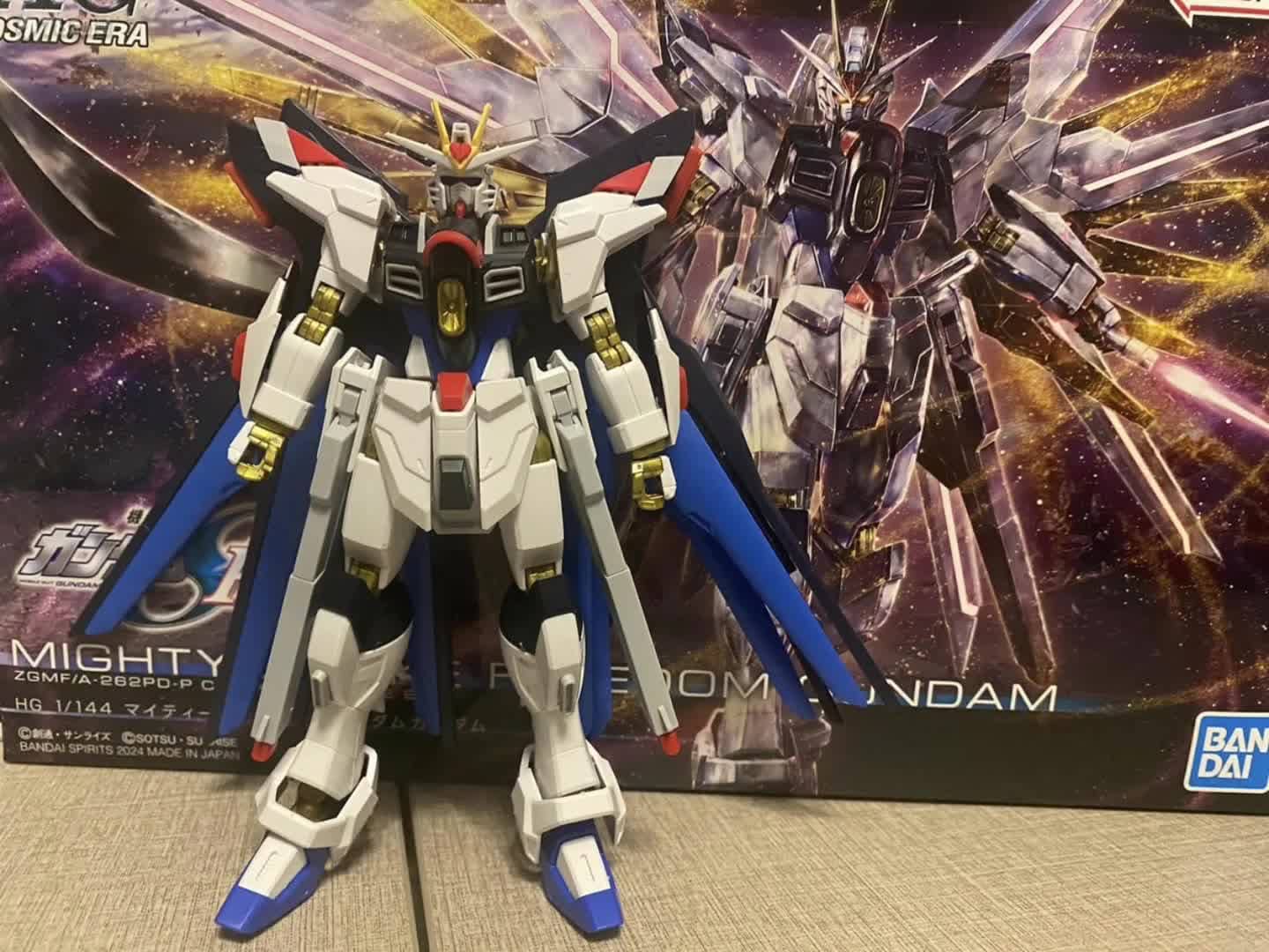 225558000