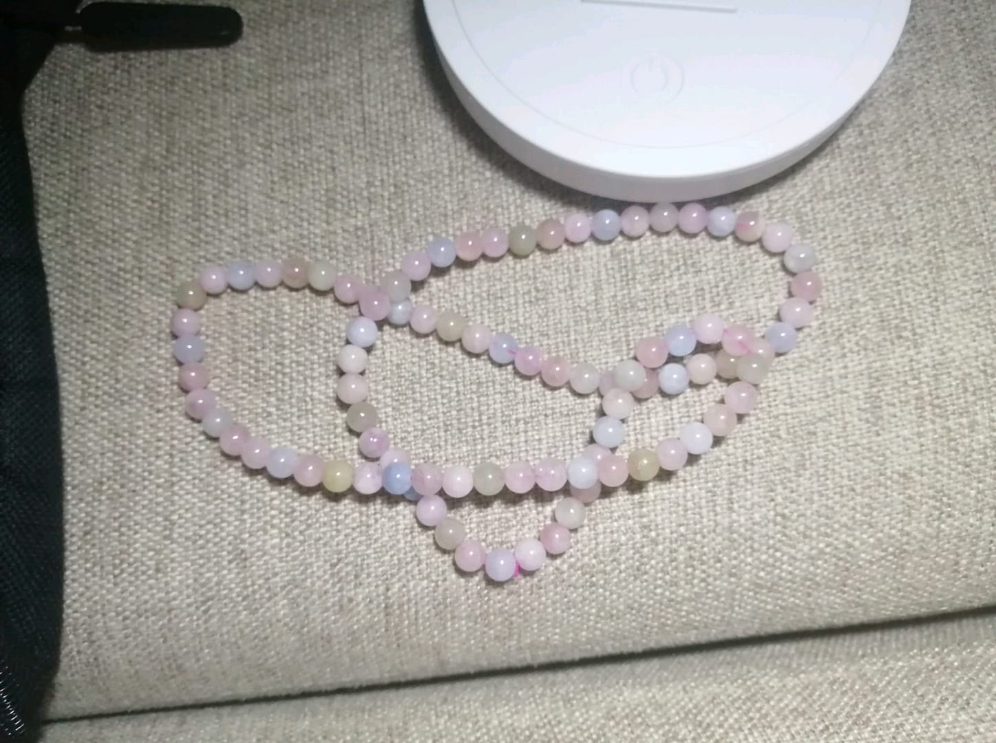 公主病患者既做不到禁欲又不会避孕，又不会赚钱上学，只会大着个肚子乞讨，典型公主病，这就是为什么不一样。男人和女人一视同仁对待没问题，但是公主病和正常人…