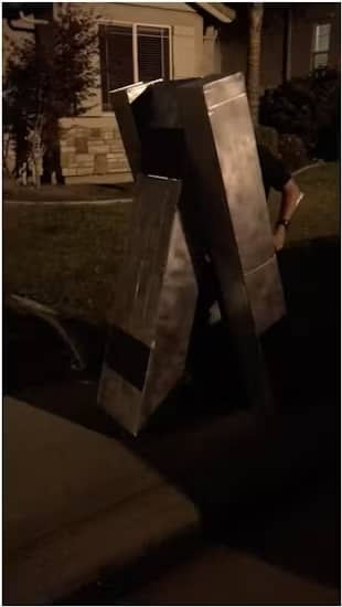 手把手教你如何打造《星际穿越》中的 TARS 机器人复制品