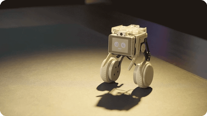 全球首创桌面双轮足式 AI 机器人 接入ChatGPT 能跑、能看、能说、倒不了… 全球首创桌面双轮足式 AI 机器人 接入ChatGPT 能跑、能看、能说、倒不了…