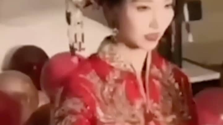 利世新作 全网疯求伴郎