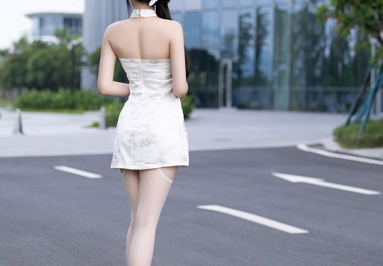 XiuRen第9101期_女神徐莉芝Booty白色连衣裙露白色蕾丝内衣配白丝吊袜诱惑写真90P