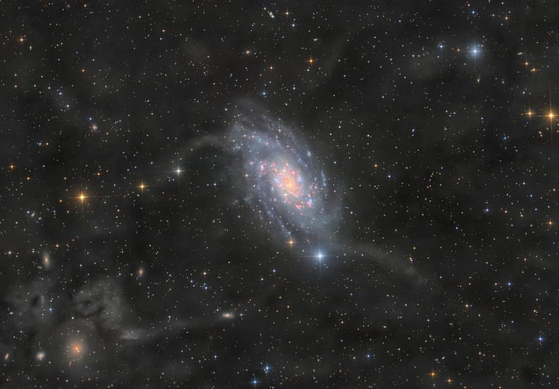 NGC 2403 in Camelopardalis NGC 2403 in Camelopardalis