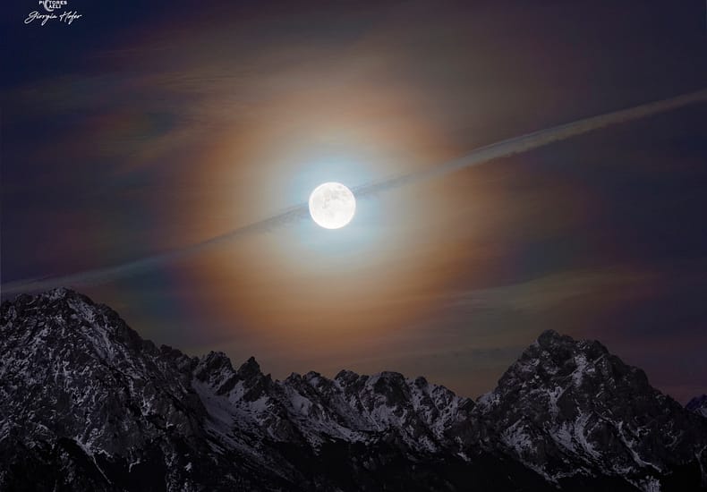 The Long Night Moon The Long Night Moon