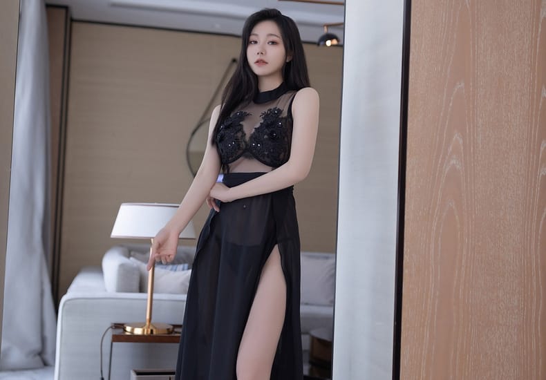 XiuRen第8792期_模特安然anran性感黑色薄纱连衣裙露黑色内衣秀曼妙身姿诱惑写真80P