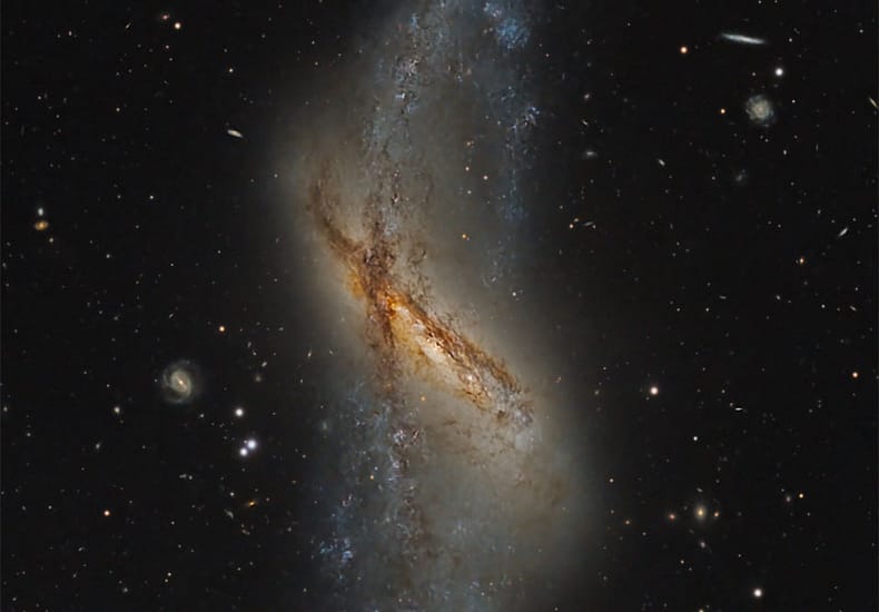 NGC 660: Polar Ring Galaxy NGC 660: Polar Ring Galaxy