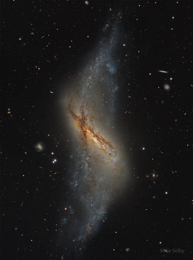 NGC 660: Polar Ring Galaxy NGC 660: Polar Ring Galaxy