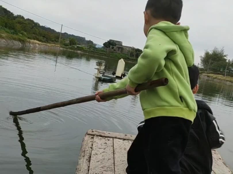 撑船带你去游世界