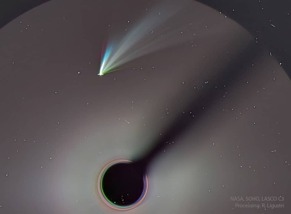 Comet ATLAS Rounds the Sun Comet ATLAS Rounds the Sun